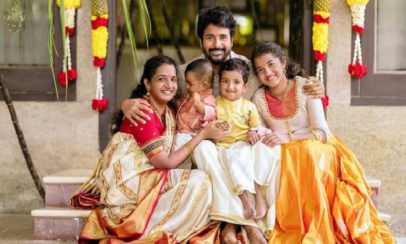 20250114100848_Amaran-actor-Sivakarthikeyan-shares-heartwarming-family-moment-on-Pongal